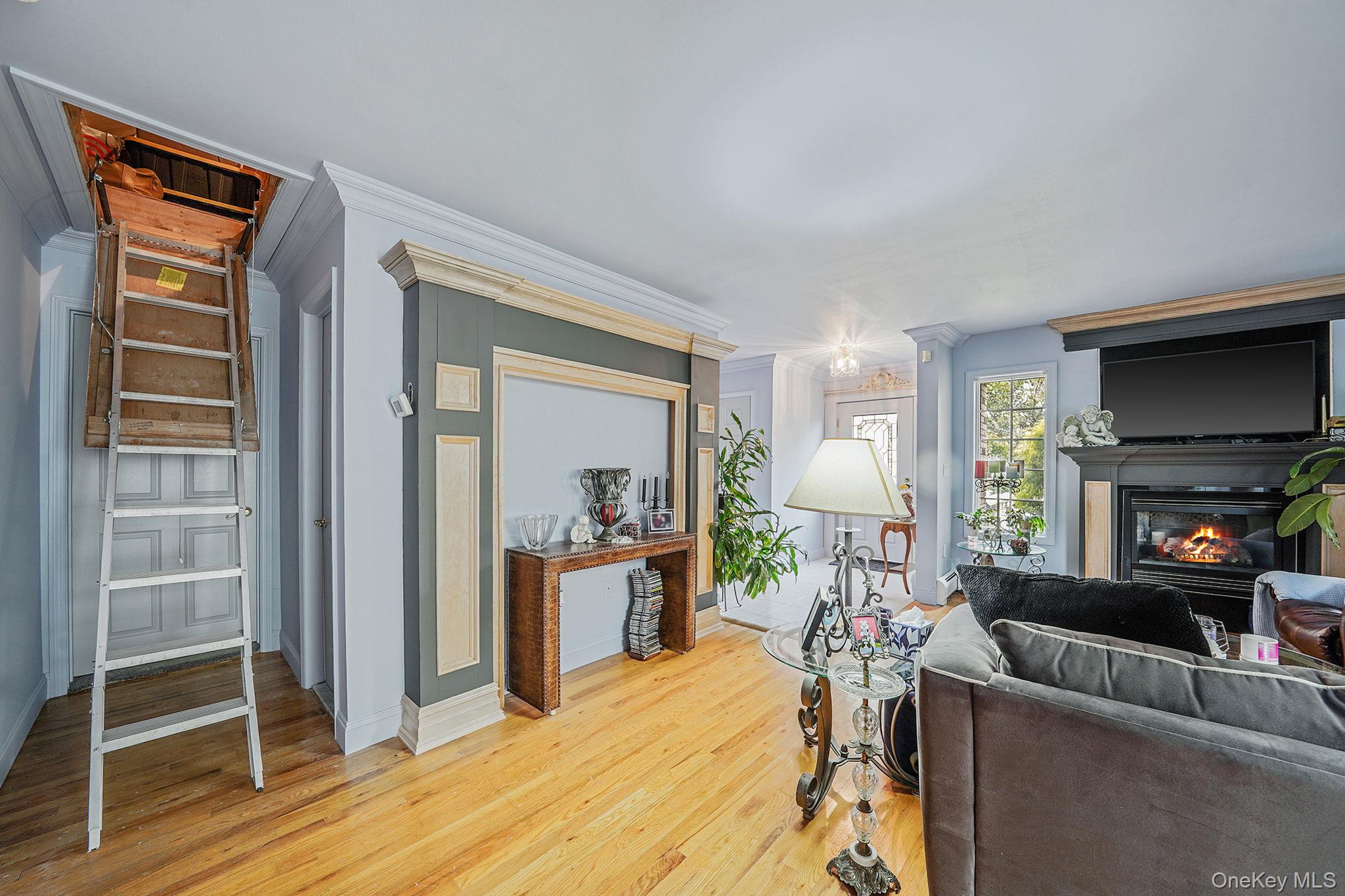 155 Bathgate St, Staten Island, NY 10312