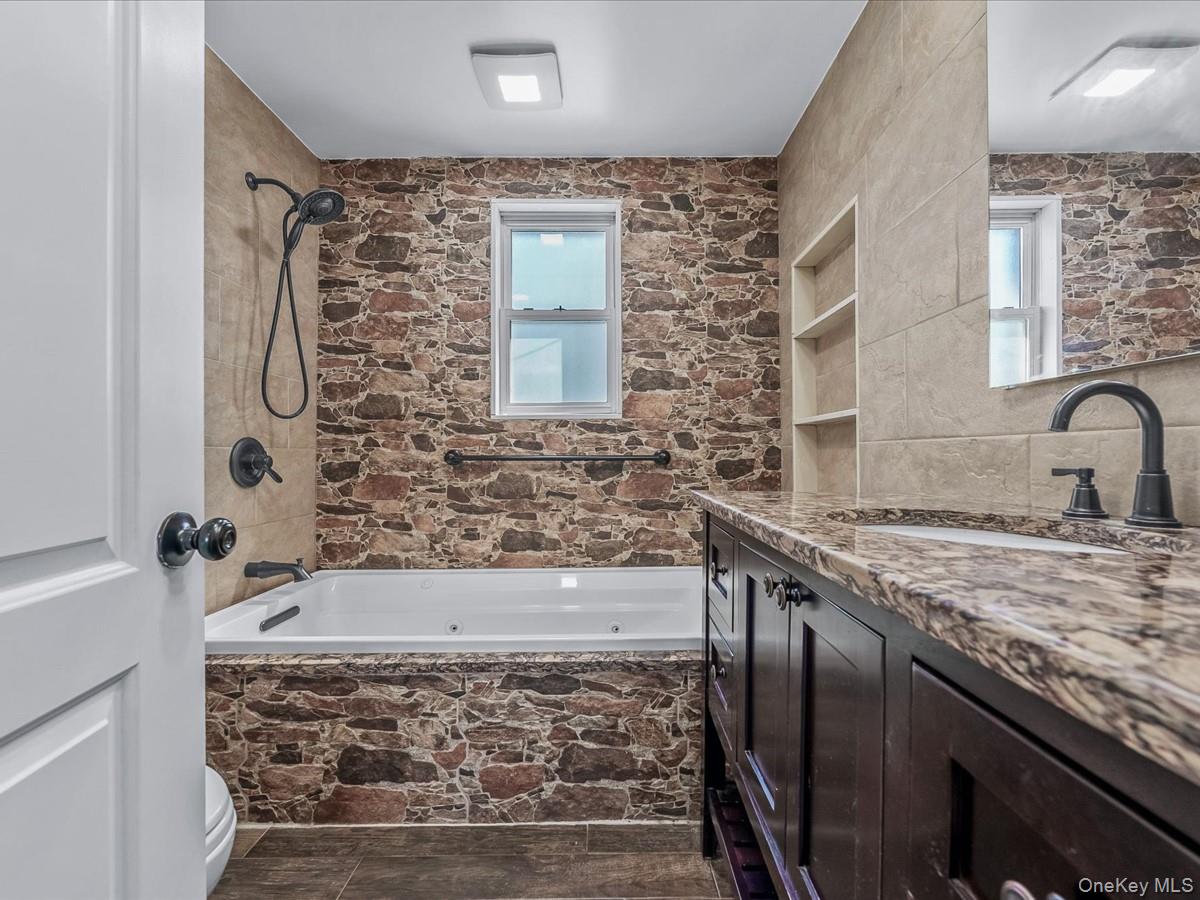 360 Franklin Avenue, Hewlett, NY 11557