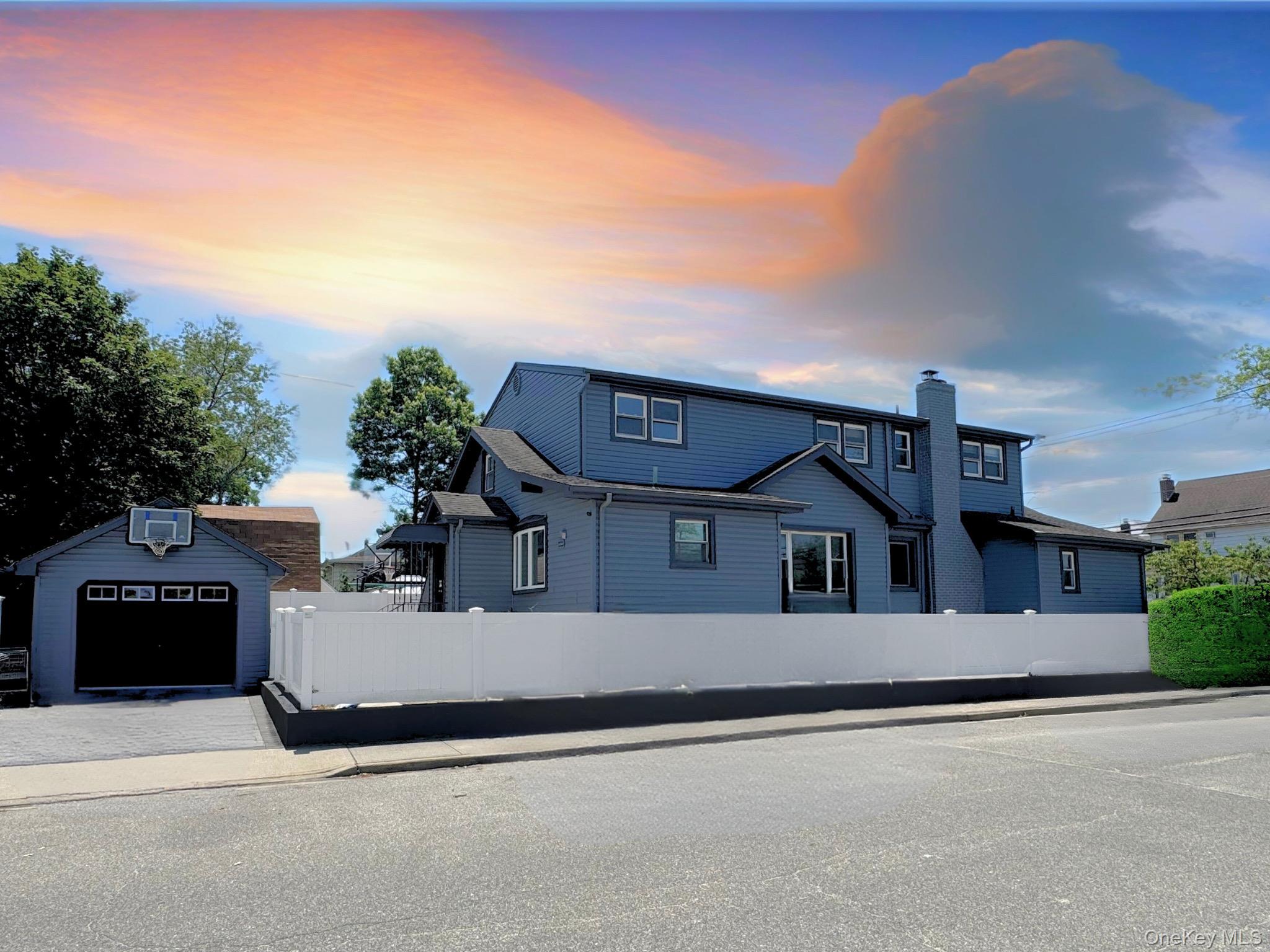 360 Franklin Avenue, Hewlett, NY 11557