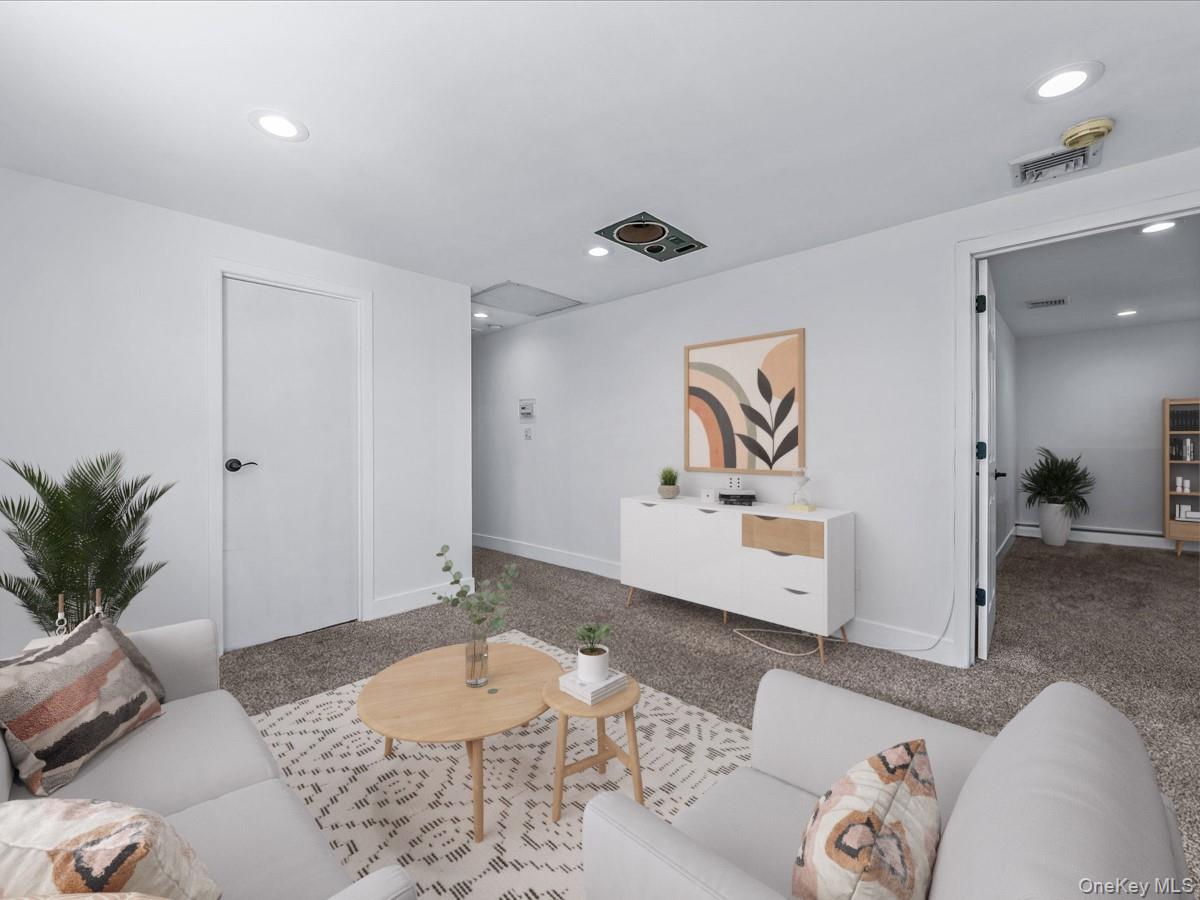 360 Franklin Avenue, Hewlett, NY 11557