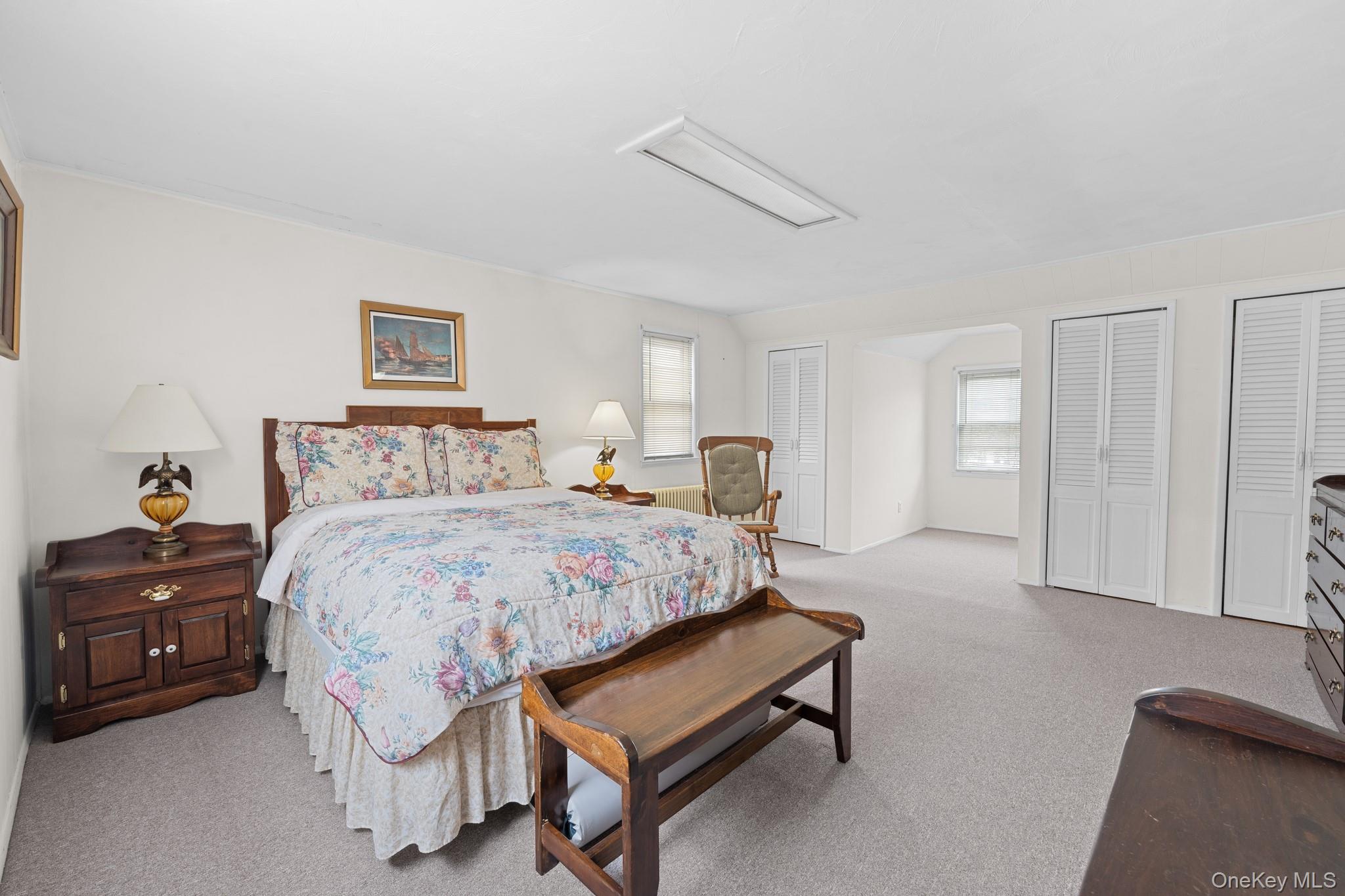 239 White Road, Mineola, NY 11501