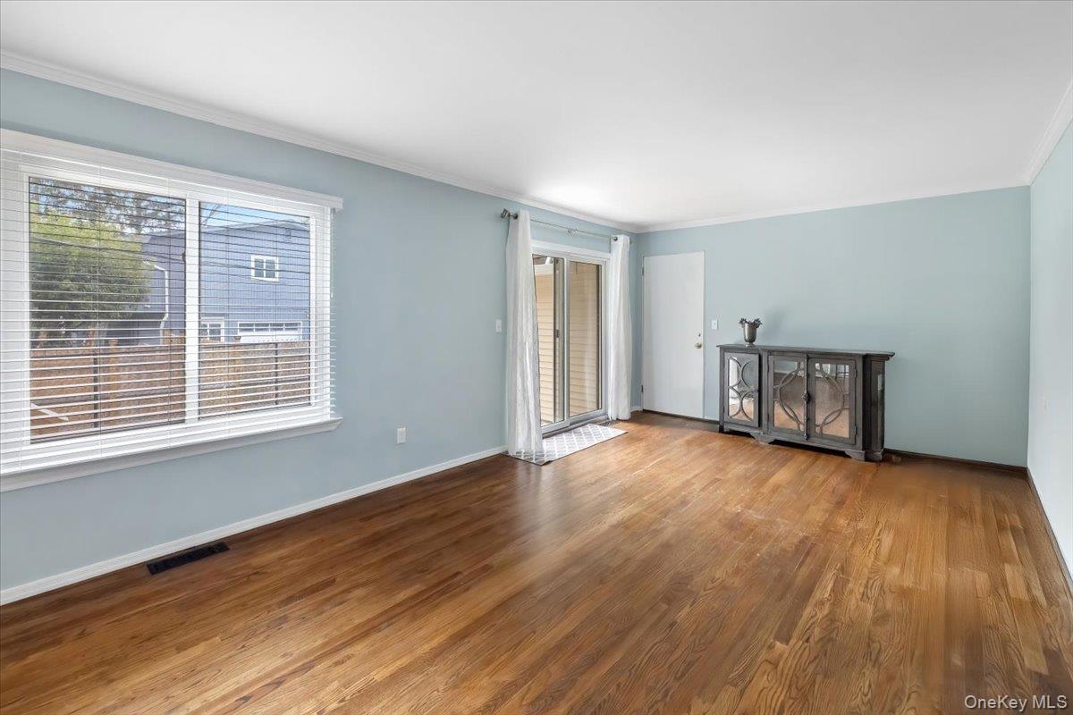 107 Tennyson Drive, Nanuet, NY 10954