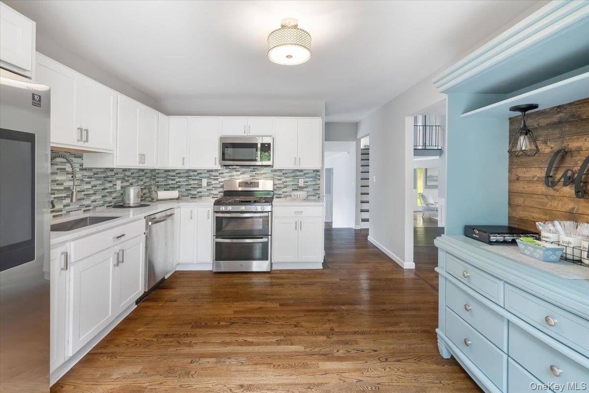 107 Tennyson Drive, Nanuet, NY 10954