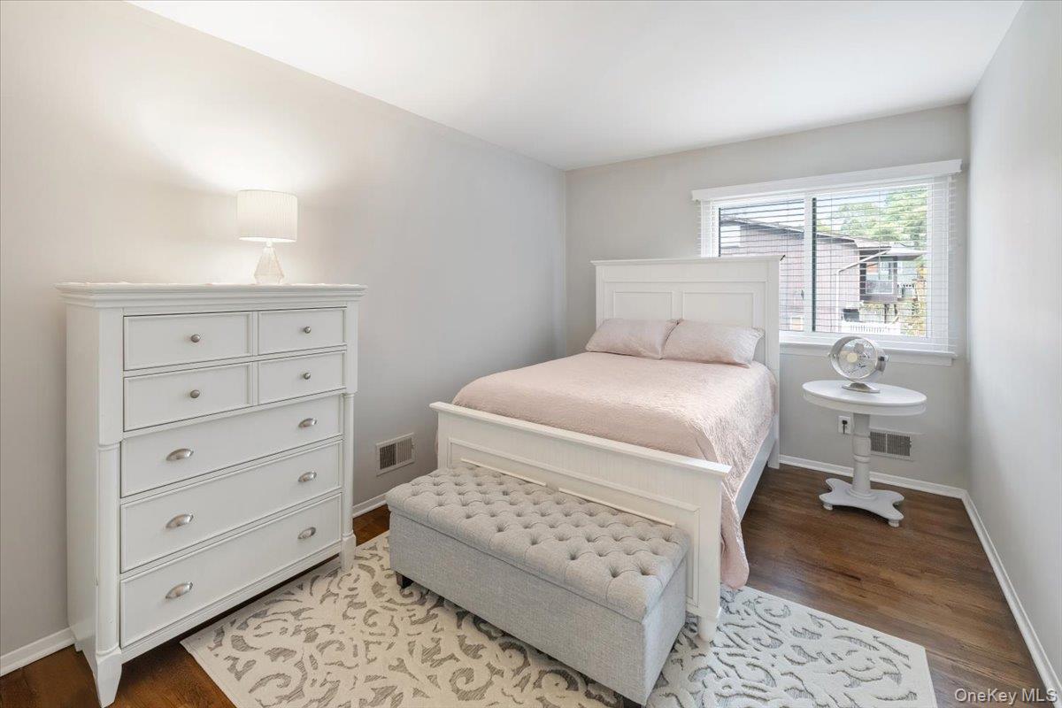 107 Tennyson Drive, Nanuet, NY 10954