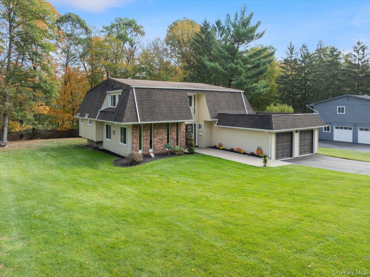 107 Tennyson Drive, Nanuet, NY 10954