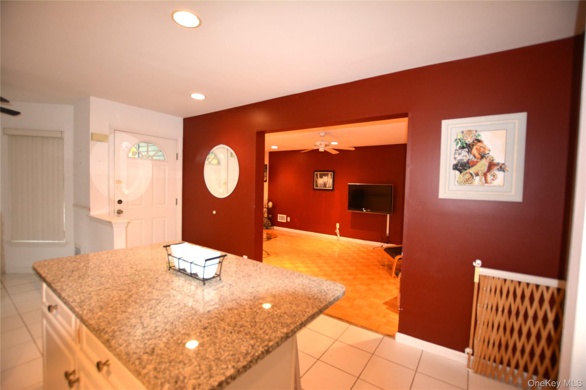 1 Willow Court, Manorville, NY 11949