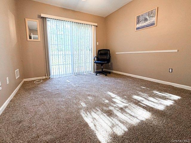 1 Willow Court, Manorville, NY 11949