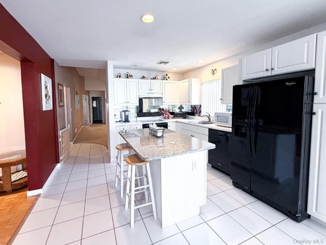 1 Willow Court, Manorville, NY 11949