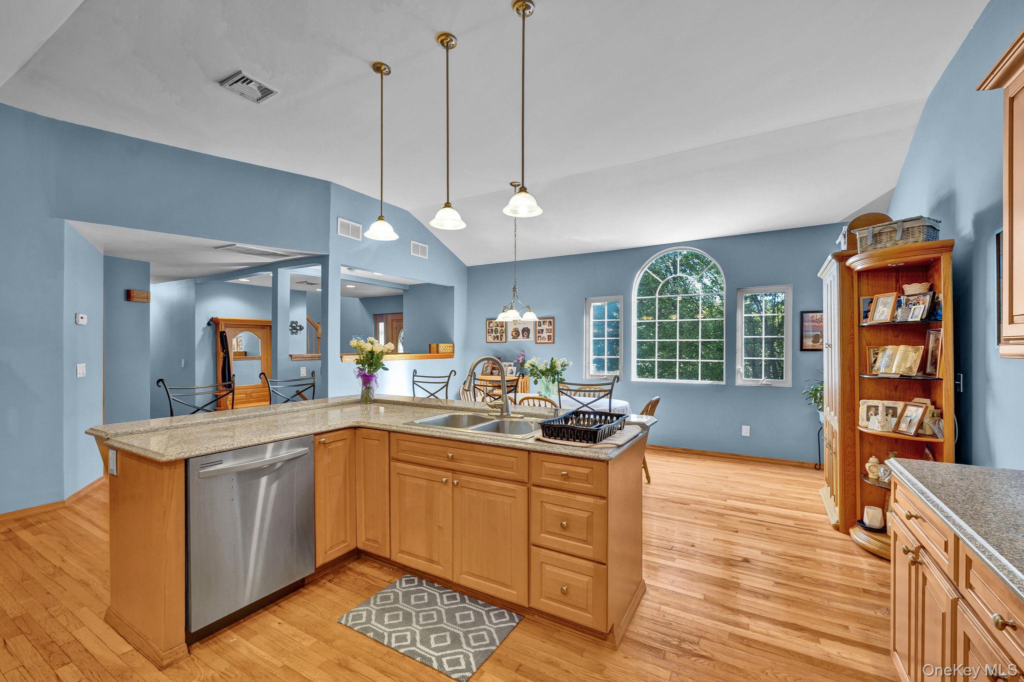 4 Applesauce Lane, Wappingers Falls, NY 12590