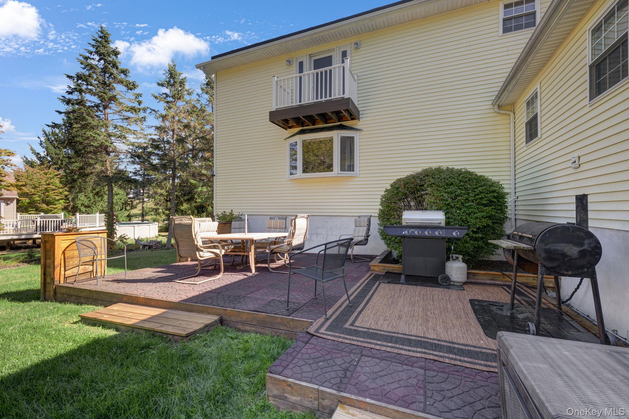 4 Applesauce Lane, Wappingers Falls, NY 12590