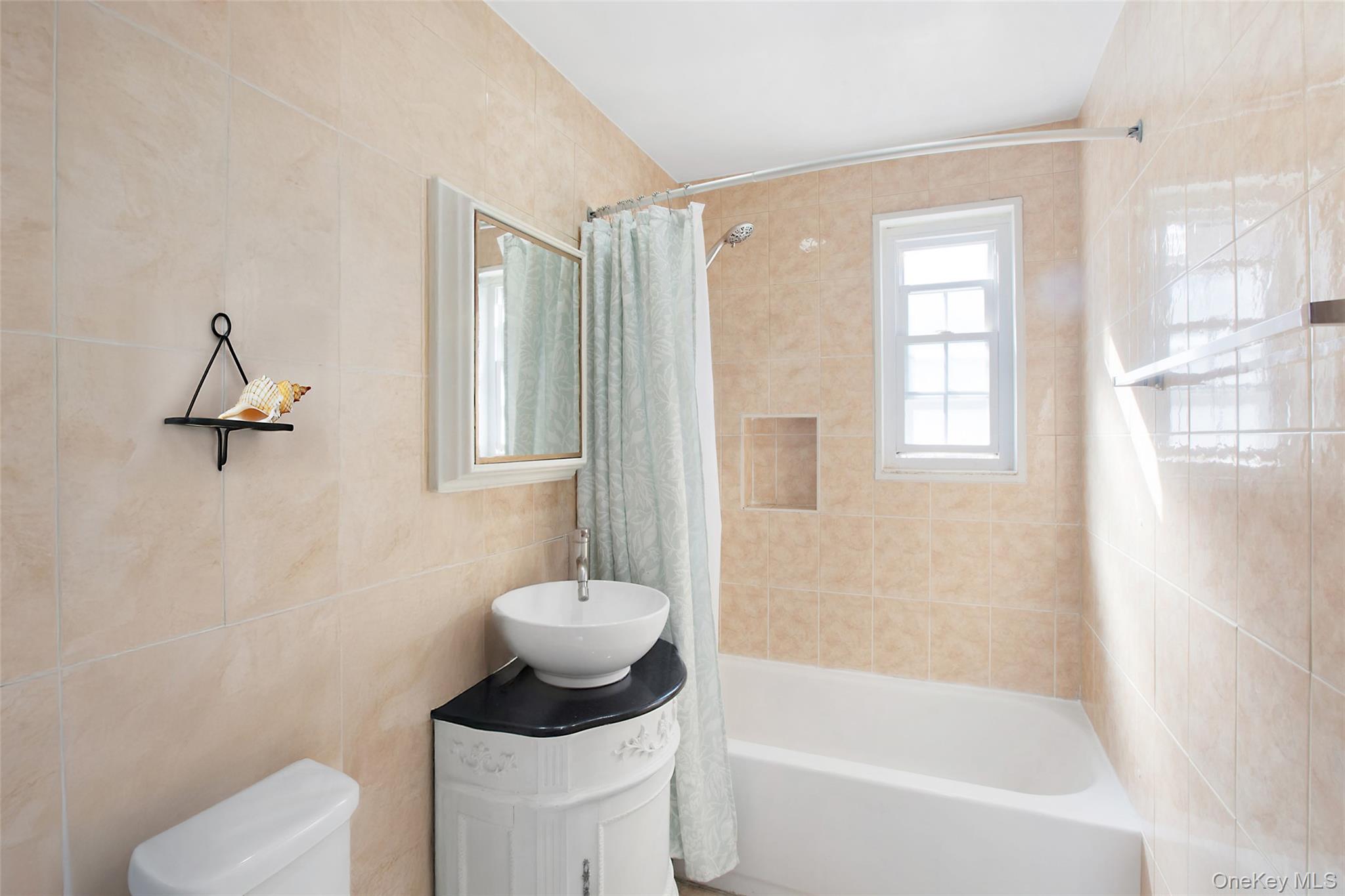 224-62 Horace Harding Expressway # 1st Fl, Bayside, NY 11364