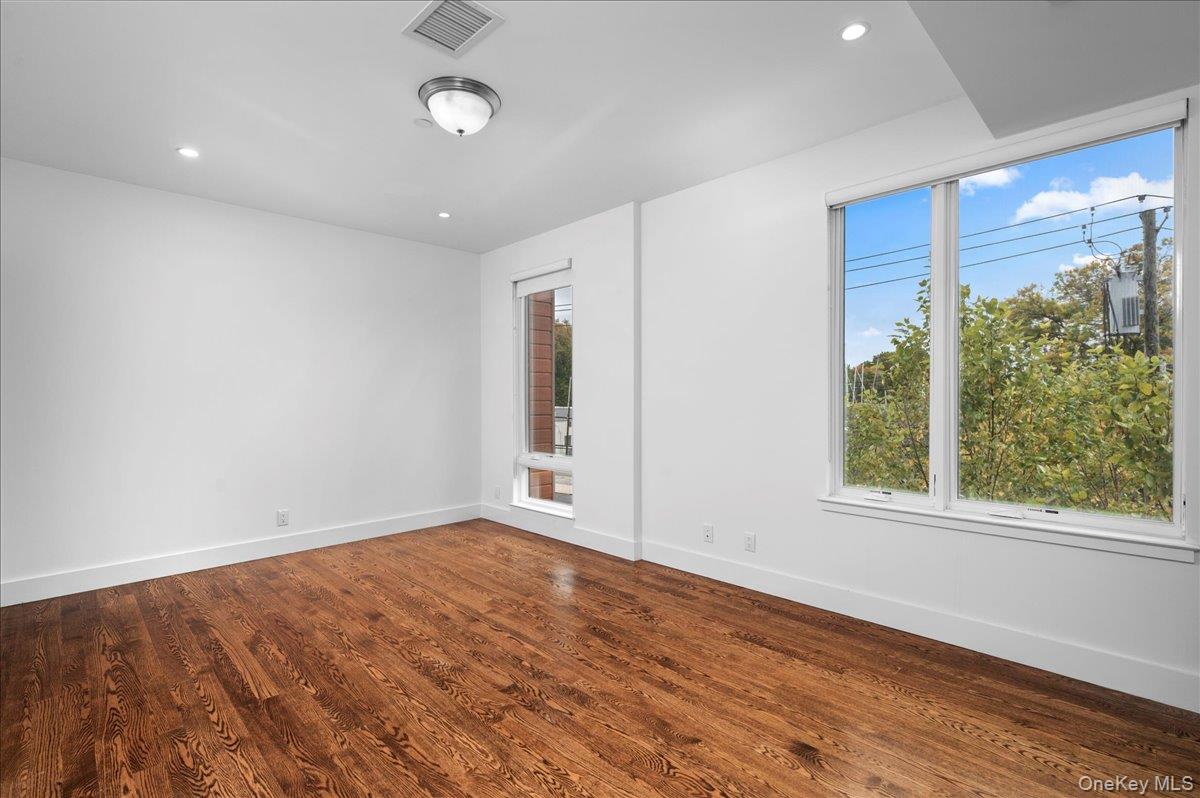 422 E Boston Post Road # 301, Mamaroneck, NY 10543