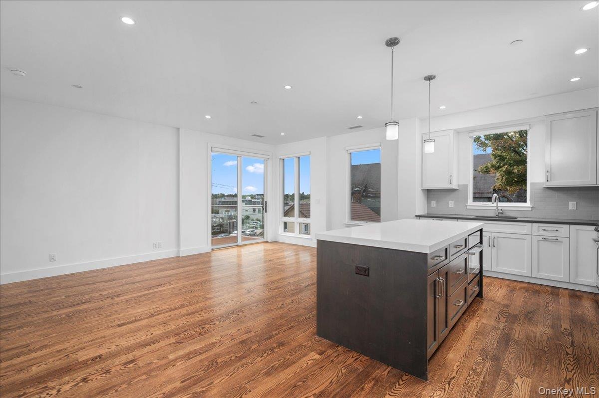 422 E Boston Post Road # 301, Mamaroneck, NY 10543