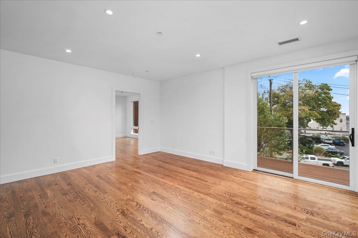 422 E Boston Post Road # 301, Mamaroneck, NY 10543