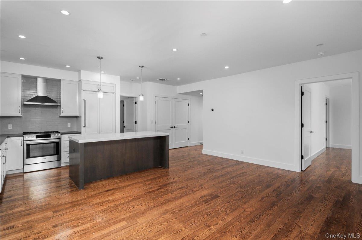 422 E Boston Post Road # 301, Mamaroneck, NY 10543