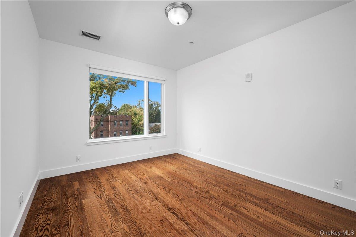 422 E Boston Post Road # 301, Mamaroneck, NY 10543