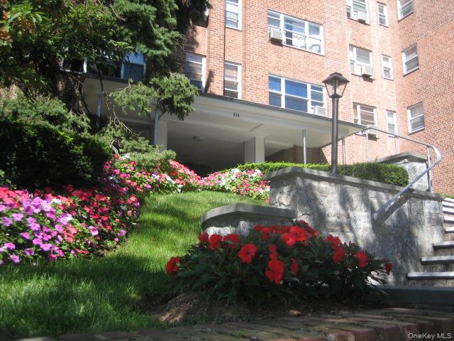 235 Garth Road # C5B, Scarsdale, NY 10583