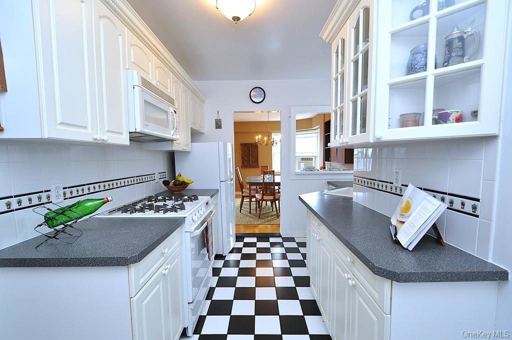 235 Garth Road # C5B, Scarsdale, NY 10583