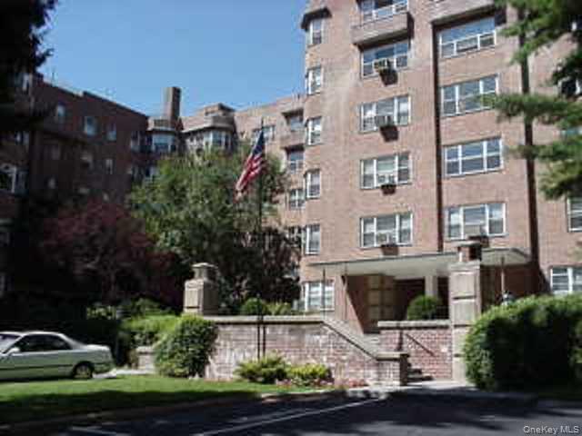 235 Garth Road # C5B, Scarsdale, NY 10583