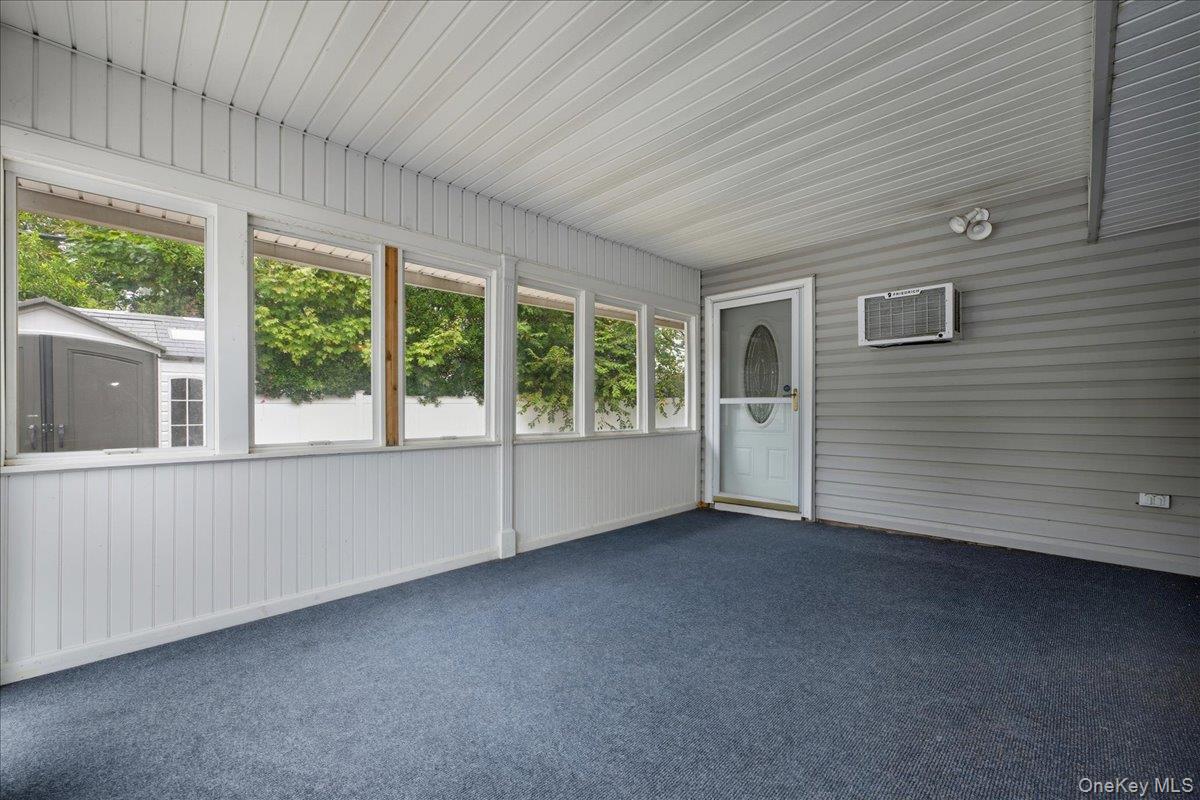 44 Shotgun Lane, Levittown, NY 11756