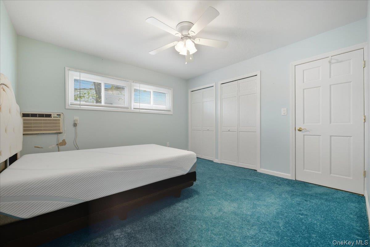 44 Shotgun Lane, Levittown, NY 11756