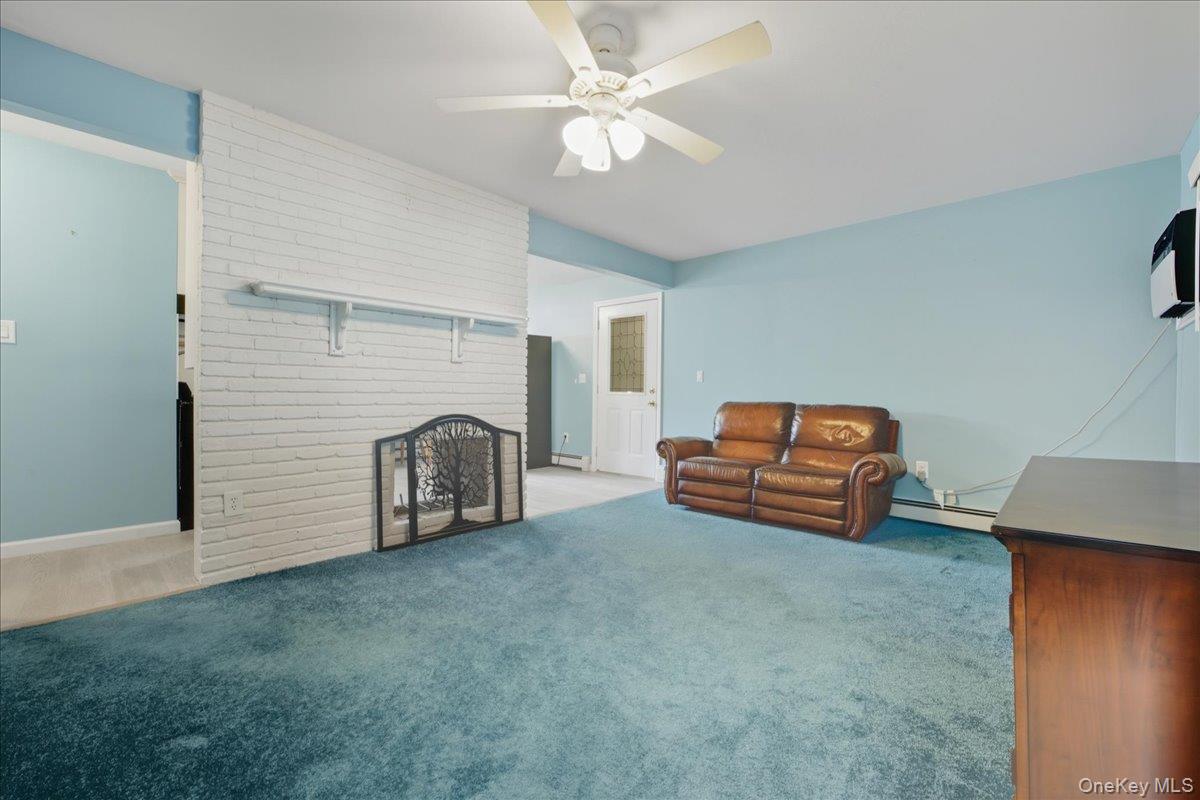 44 Shotgun Lane, Levittown, NY 11756