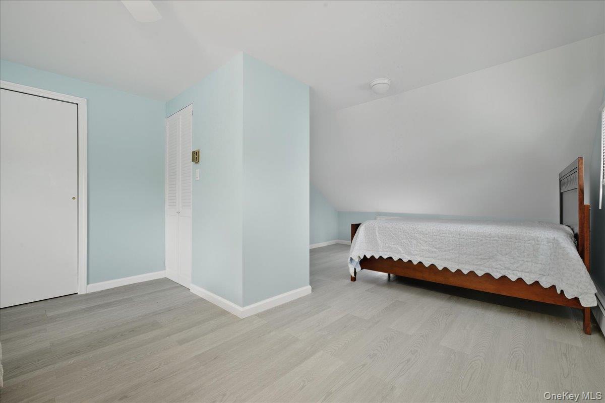 44 Shotgun Lane, Levittown, NY 11756