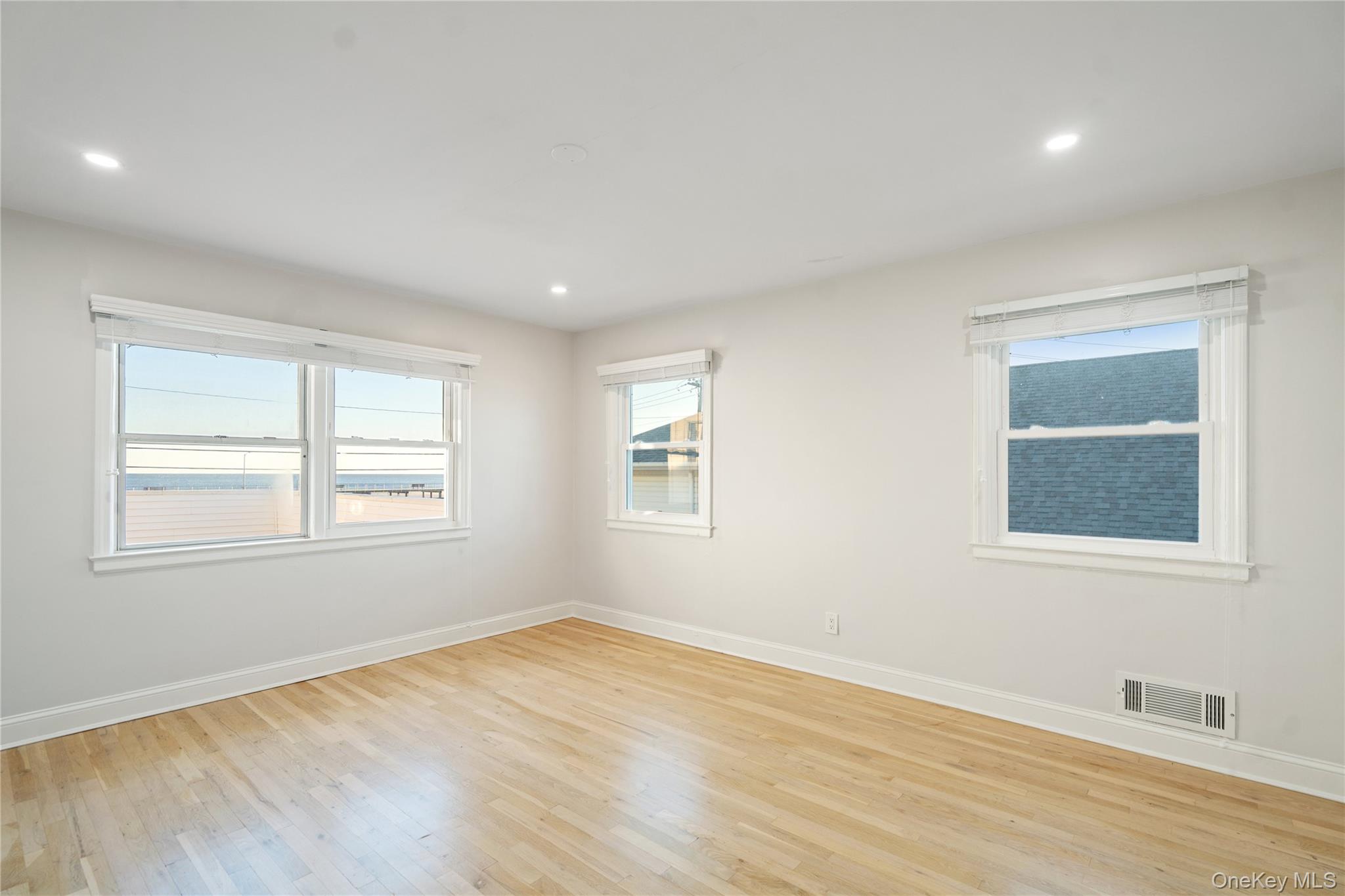 2000 Ocean Boulevard, Atlantic Beach, NY 11509