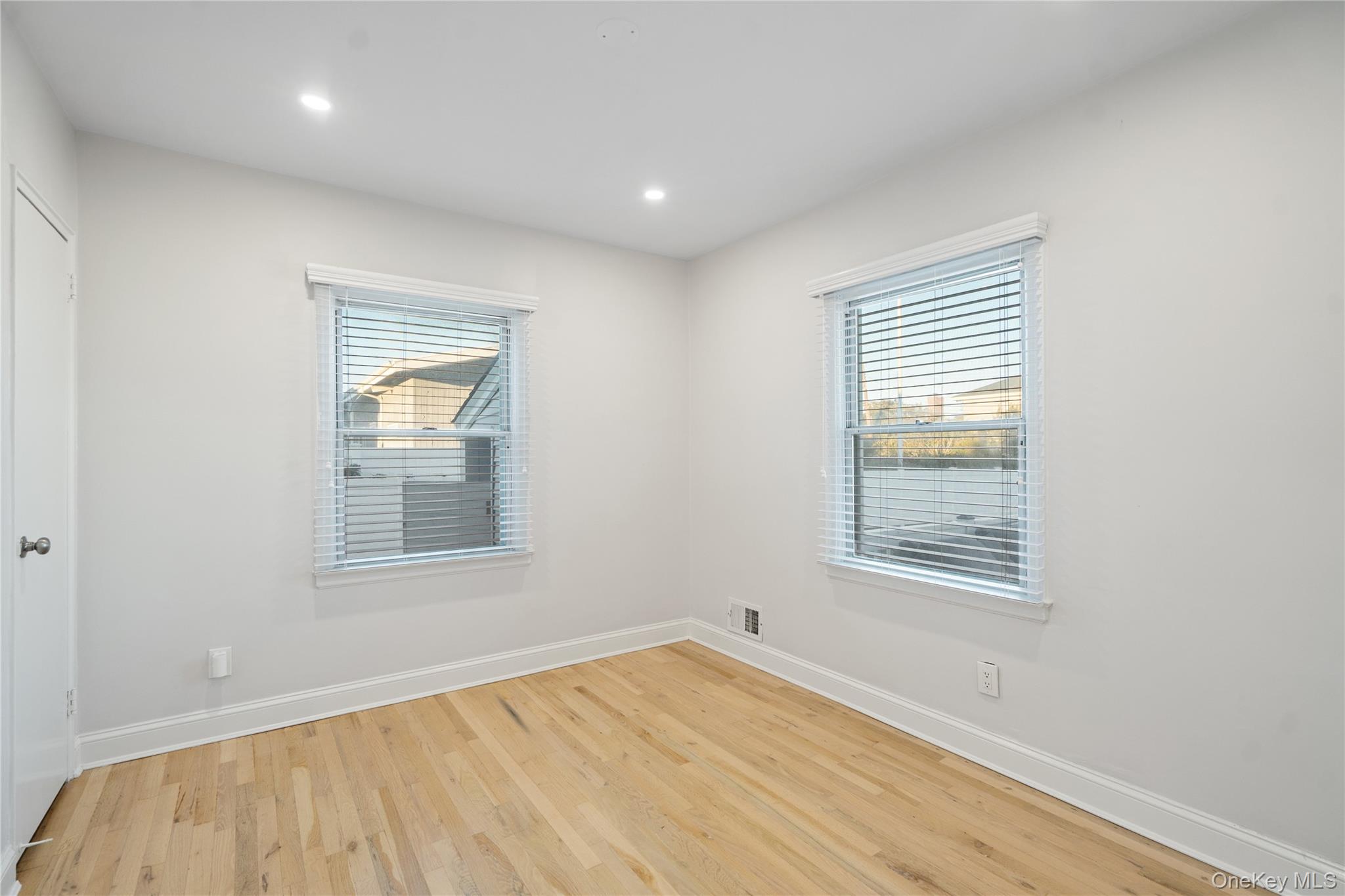 2000 Ocean Boulevard, Atlantic Beach, NY 11509