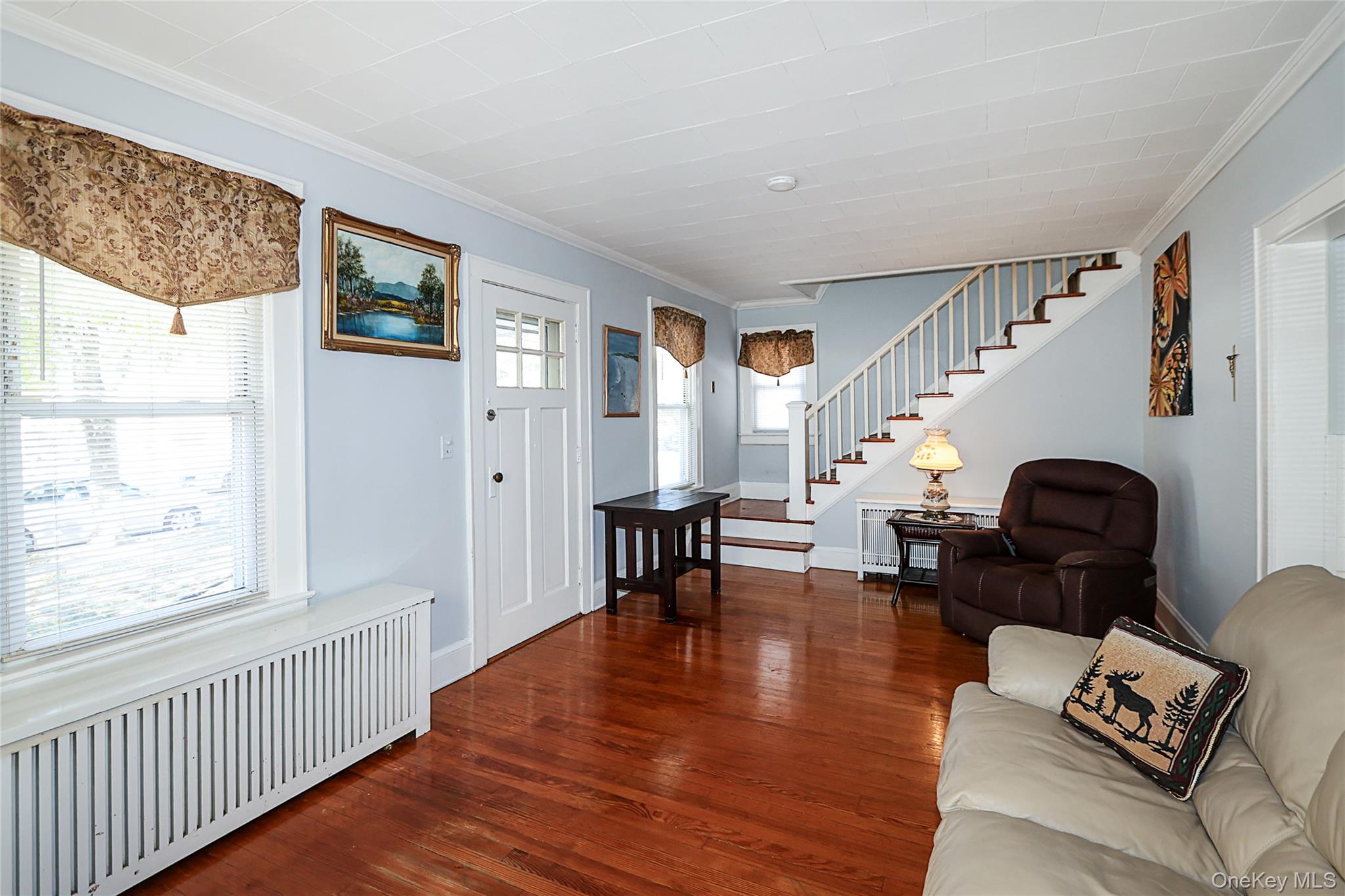 437 Ray Street, Freeport, NY 11520