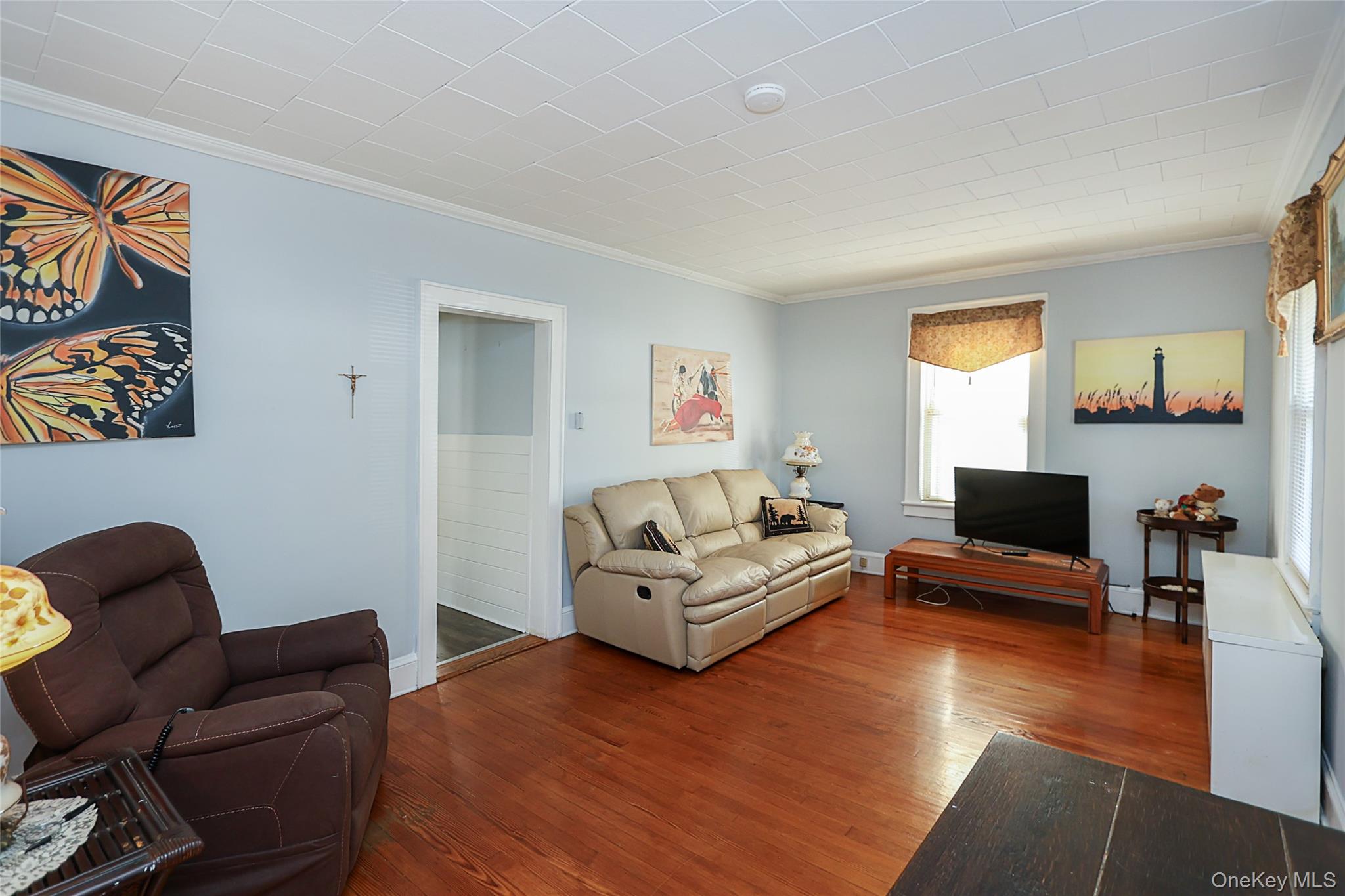 437 Ray Street, Freeport, NY 11520