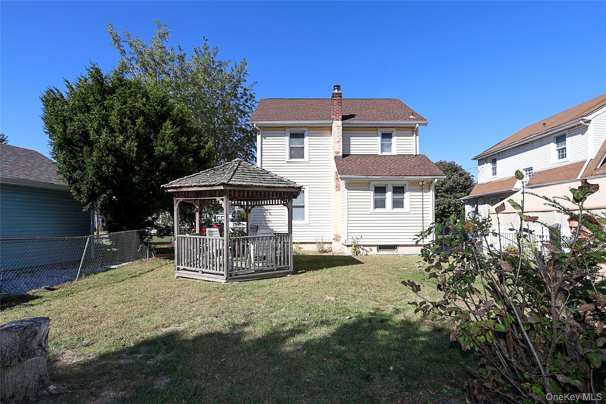 437 Ray Street, Freeport, NY 11520