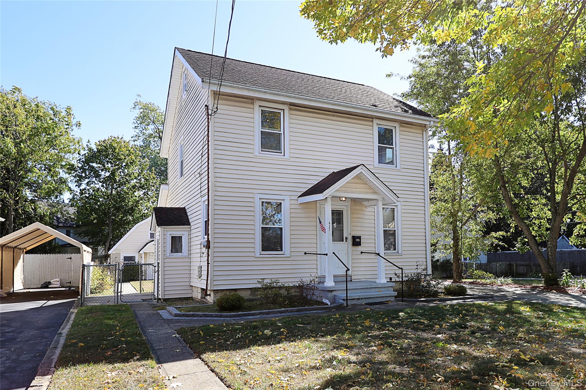 437 Ray Street, Freeport, NY 11520