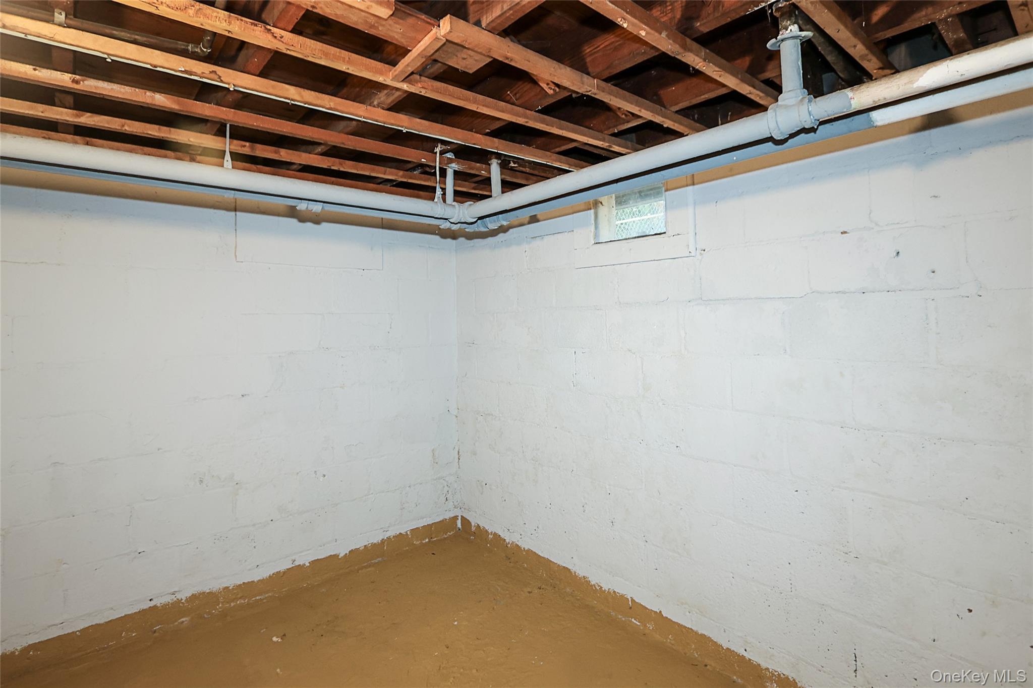 437 Ray Street, Freeport, NY 11520