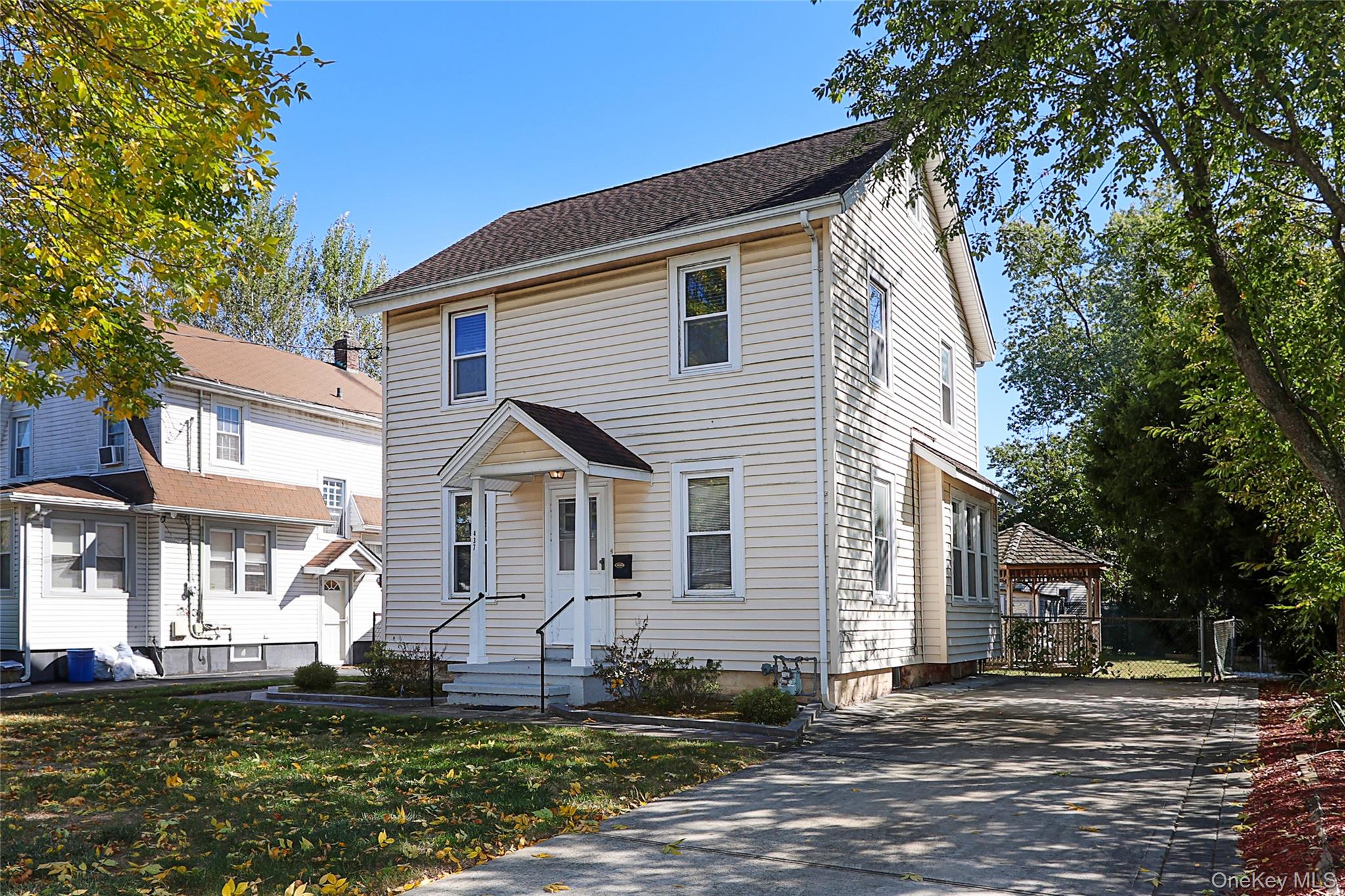 437 Ray Street, Freeport, NY 11520