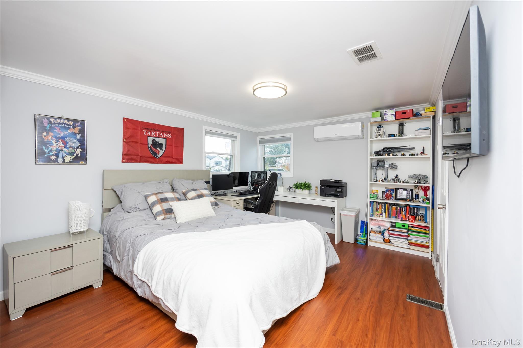 15 Alexander Drive, Syosset, NY 11791