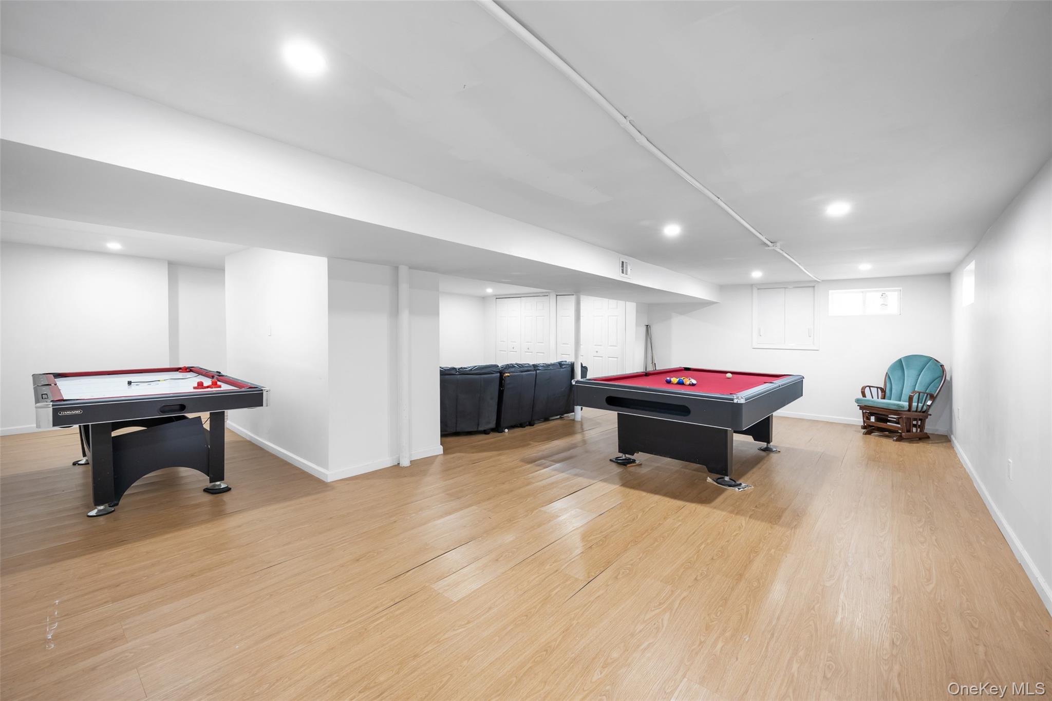 15 Alexander Drive, Syosset, NY 11791