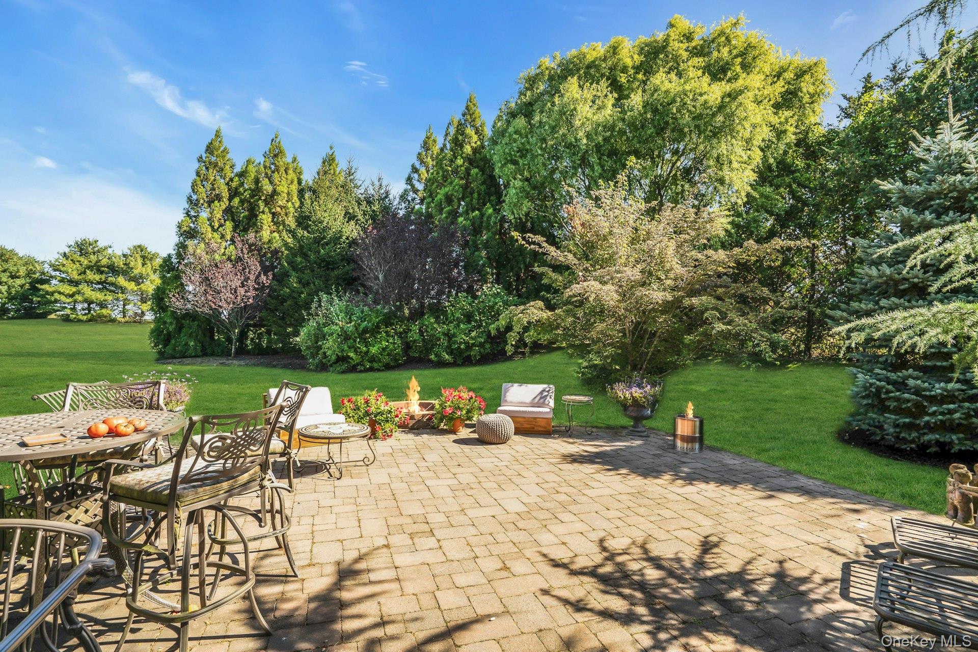 420 Stonecrop Road, Aquebogue, NY 11901