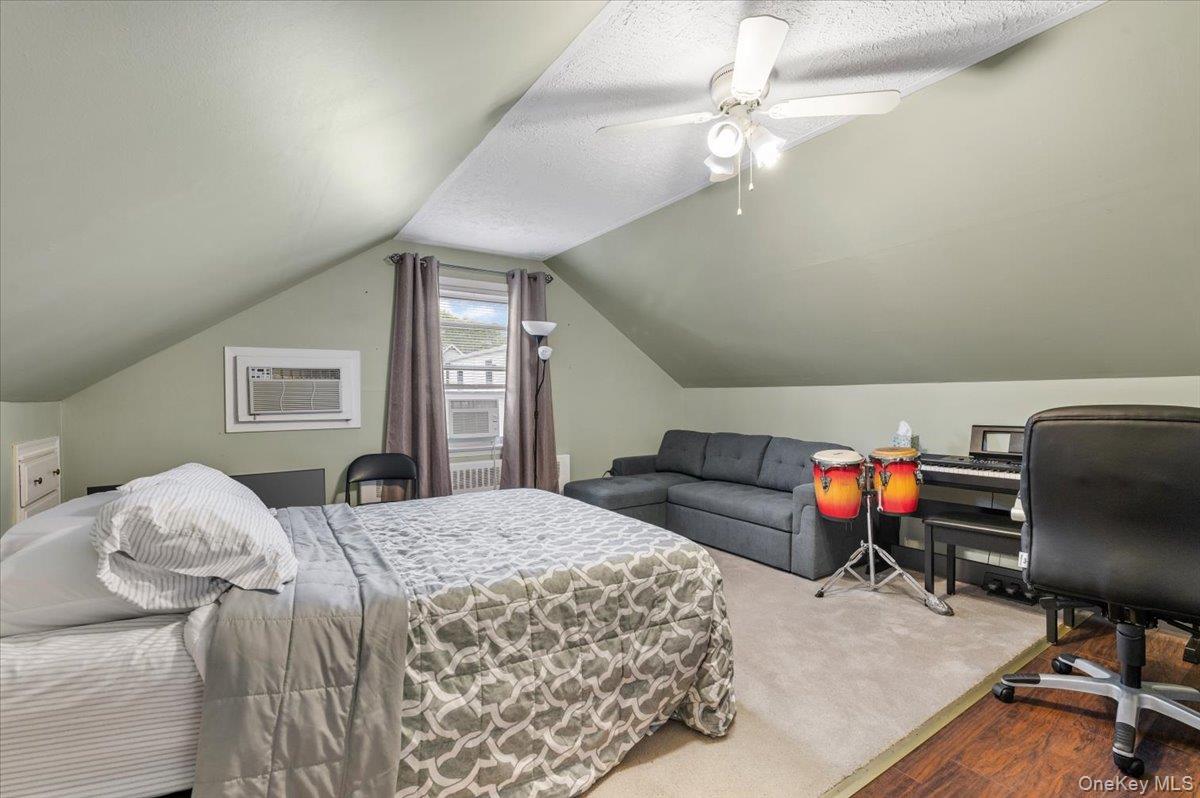 86 E 24th Street, Huntington Station, NY 11746