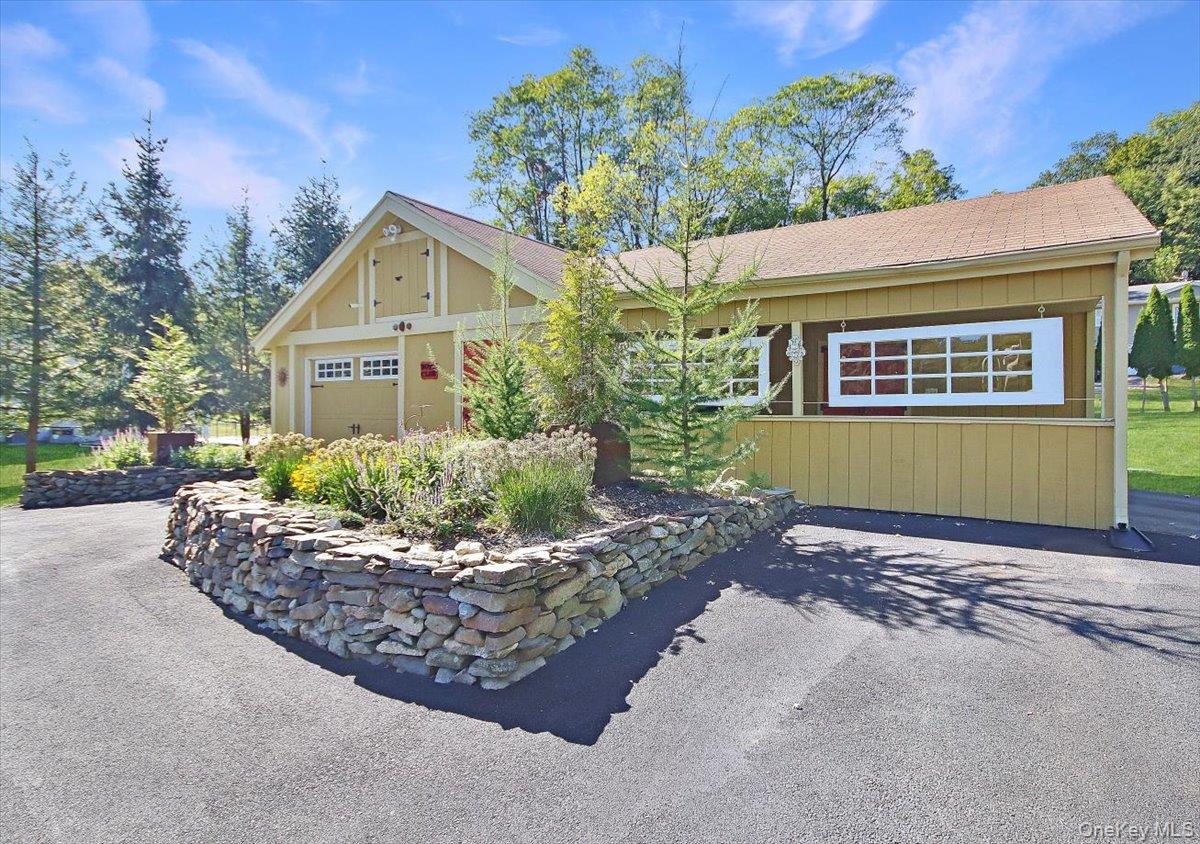 143 Old Post Road, Marlboro, NY 12542