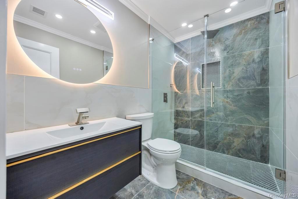 9 Short Lane, Levittown, NY 11756