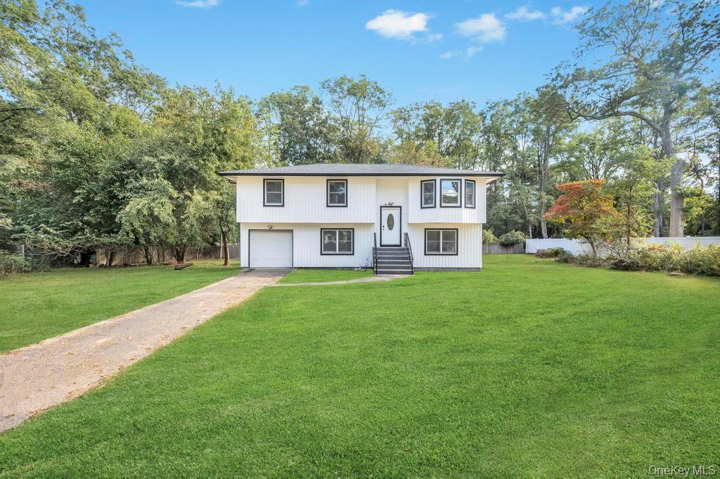 37 Cedar Branch Street, Middle Island, NY 11953