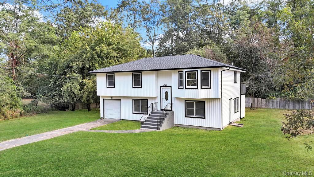37 Cedar Branch Street, Middle Island, NY 11953