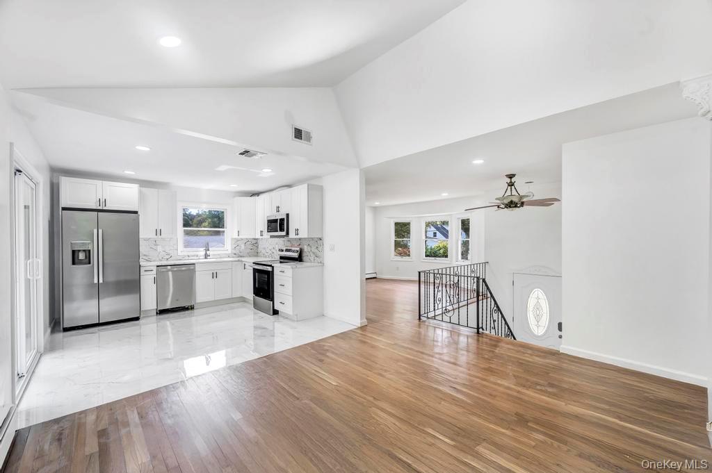 37 Cedar Branch Street, Middle Island, NY 11953