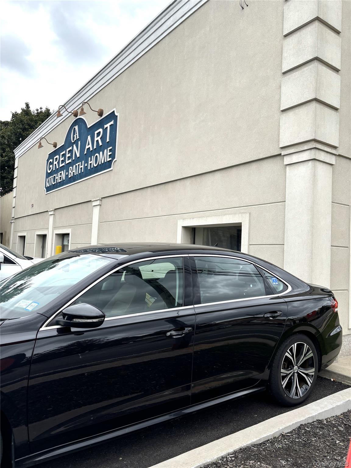 17 E Jericho Turnpike, Huntington, NY 11746