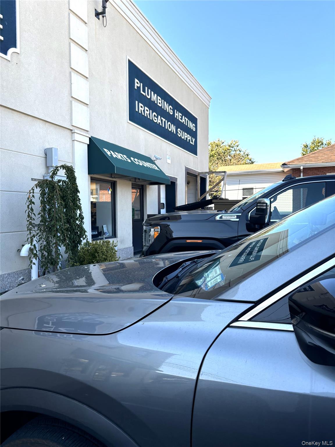 17 E Jericho Turnpike, Huntington, NY 11746