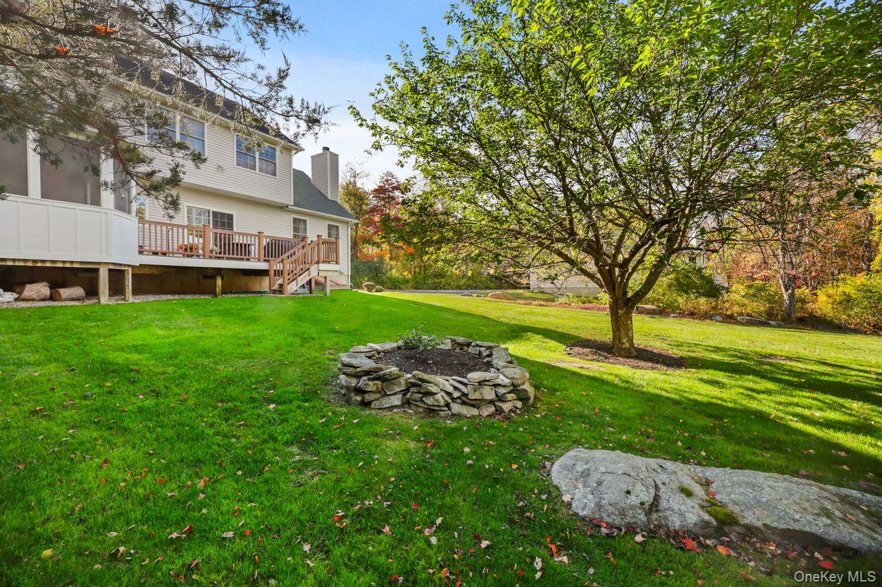 4 Mane Way, Pawling, NY 12564