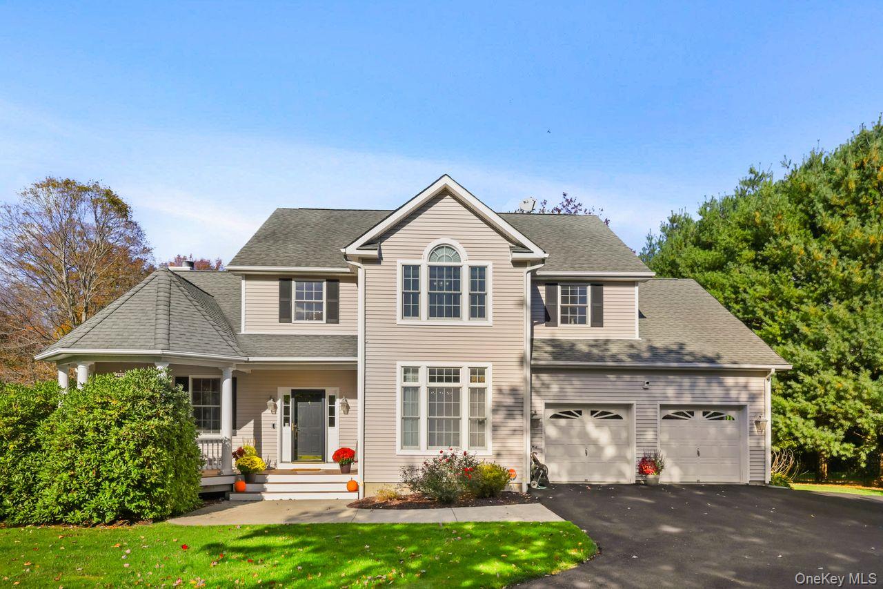 4 Mane Way, Pawling, NY 12564