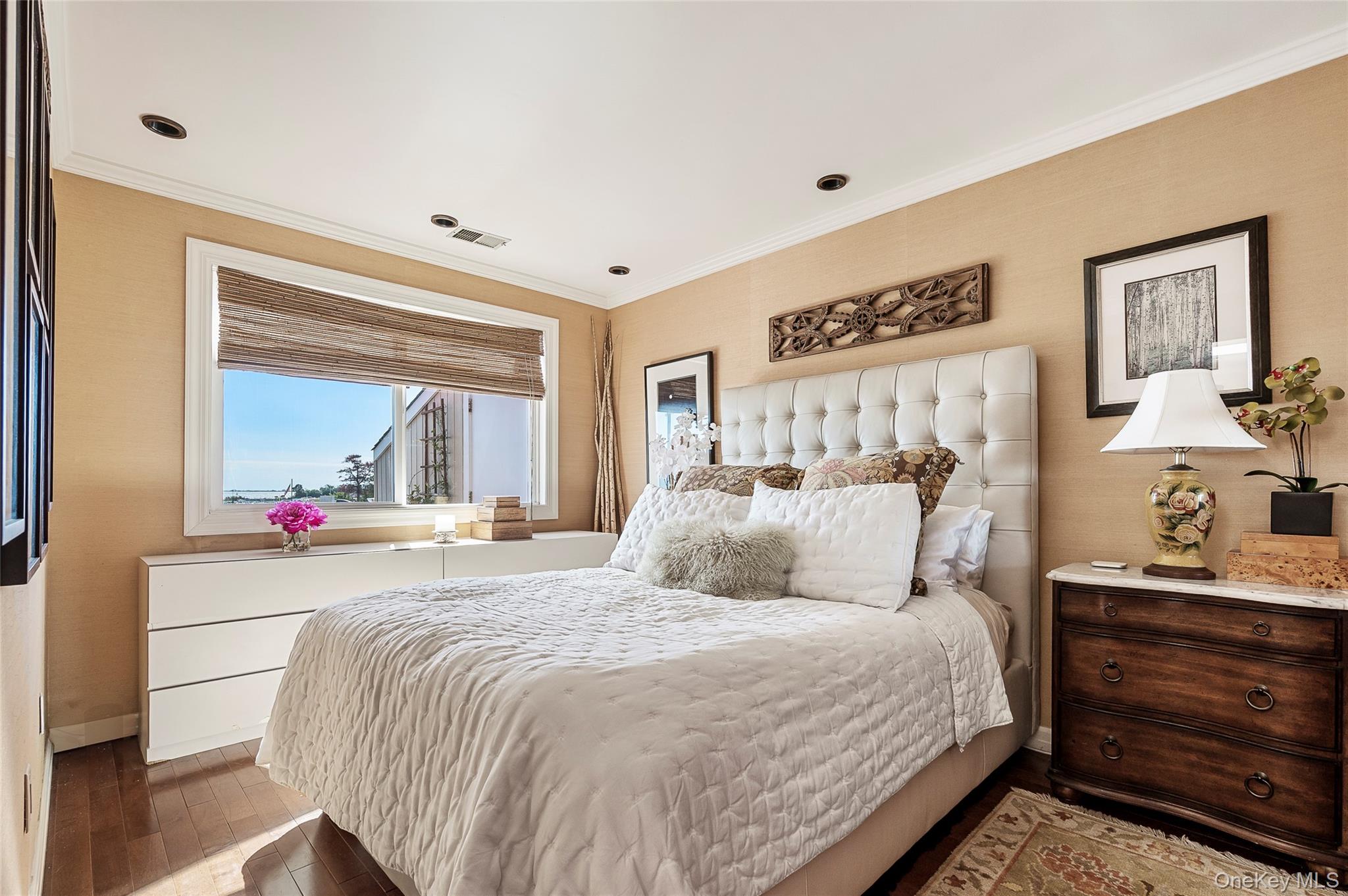 61 West Tiana Rd # 24, Hampton Bays, NY 11946