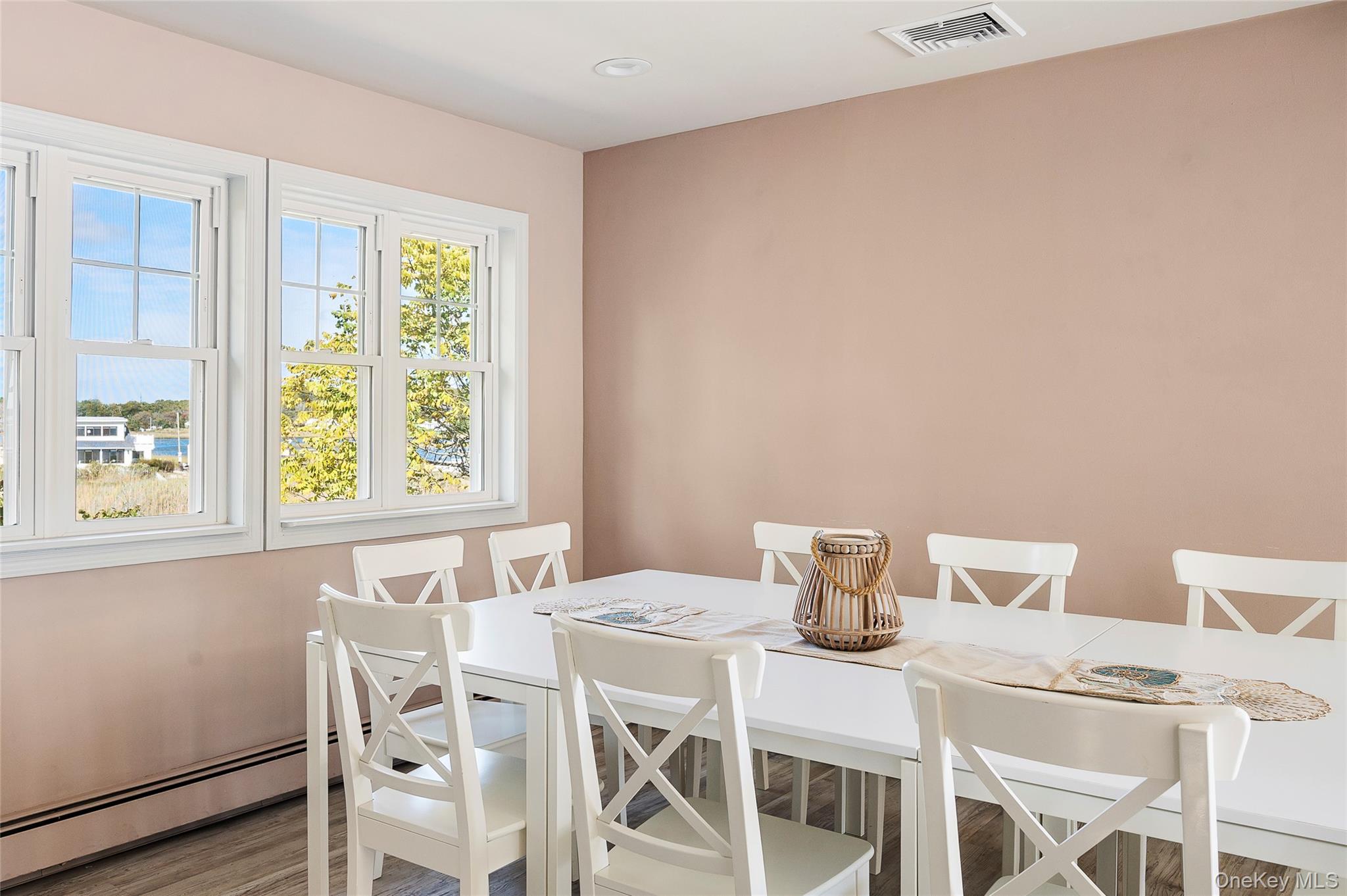 61 West Tiana Rd # 24, Hampton Bays, NY 11946